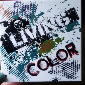 Hank & Henry Living in Color